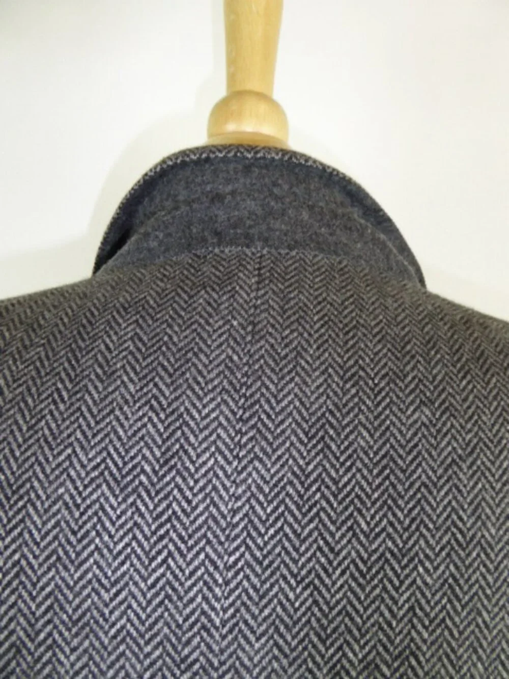 PROTAGANIST Black herringbone cashmere blazer 40